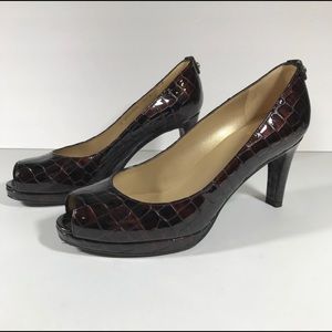 Stuart Weitzman Bronzy Brown Peep Toe Pumps 7.5W